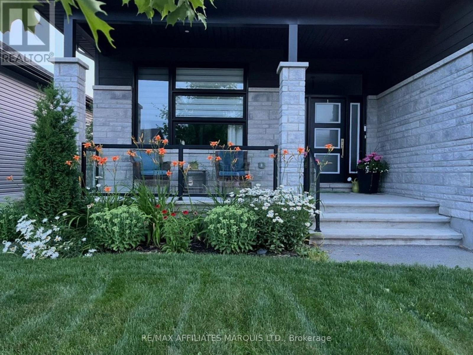 51 Nancy Street, Russell, ON - Outdoor