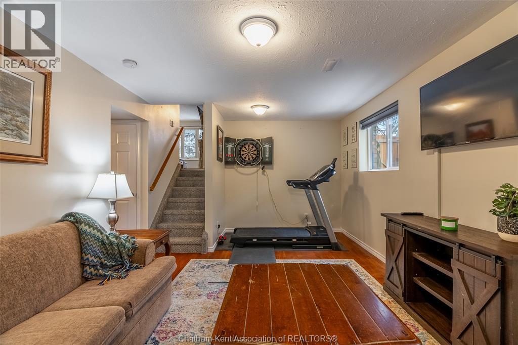 192 Woods Street, Chatham, ON - Indoor Photo Showing Other Room