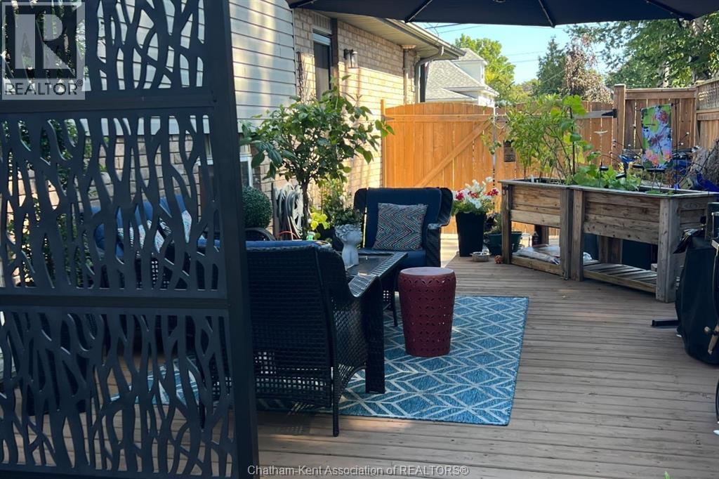 192 Woods Street, Chatham, ON - Outdoor