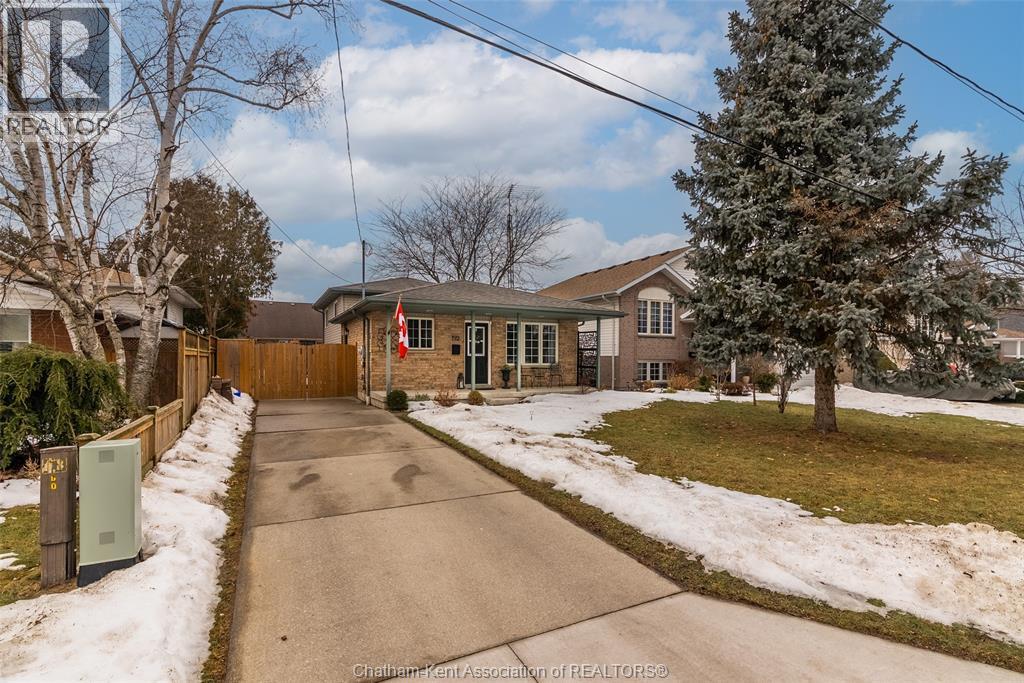 192 Woods Street, Chatham, ON - Outdoor