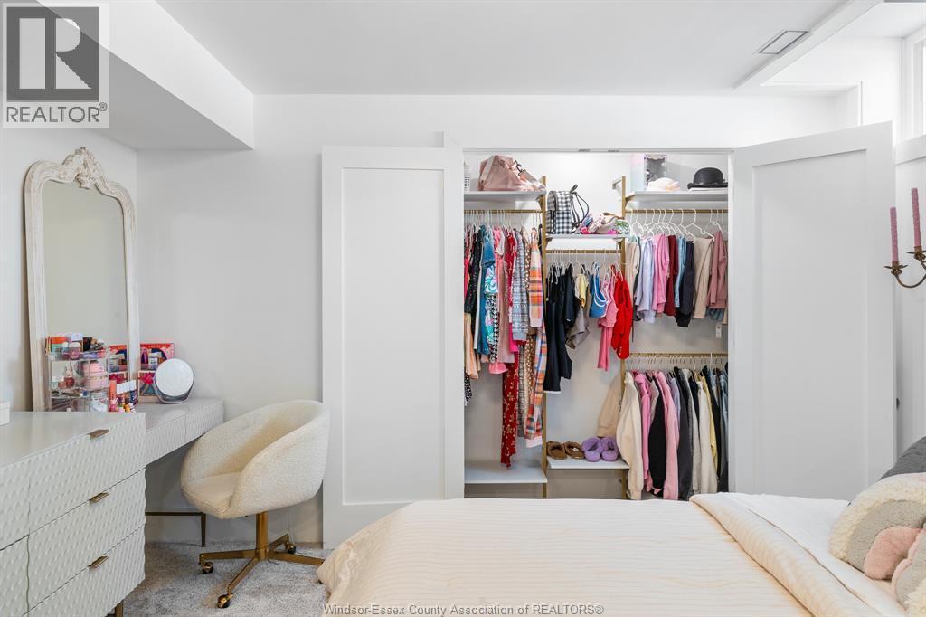 256 Pentilly Road, Tecumseh, ON - Indoor Photo Showing Bedroom
