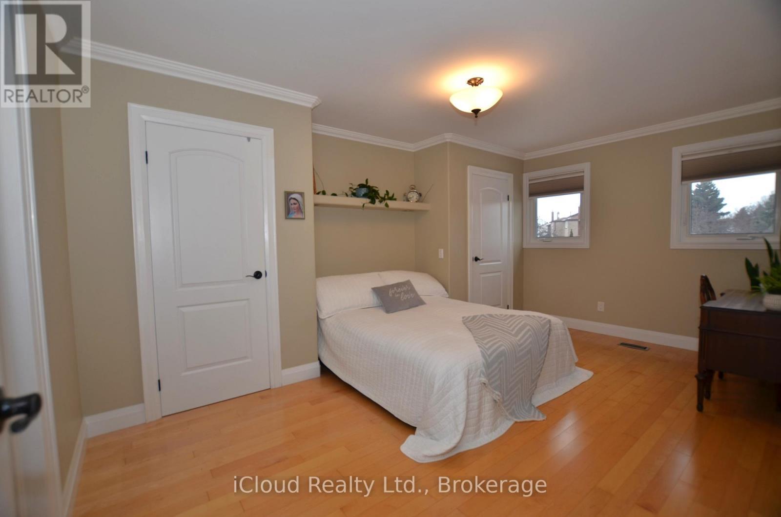 6539 Tripoli Terrace, Mississauga, ON - Indoor Photo Showing Bedroom