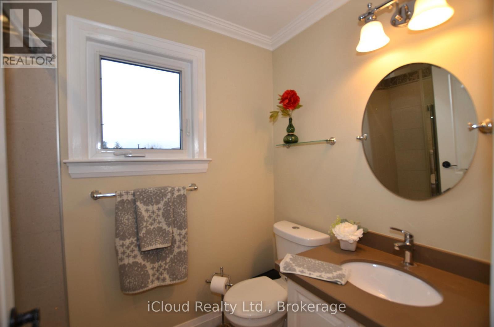 6539 Tripoli Terrace, Mississauga, ON - Indoor Photo Showing Bathroom