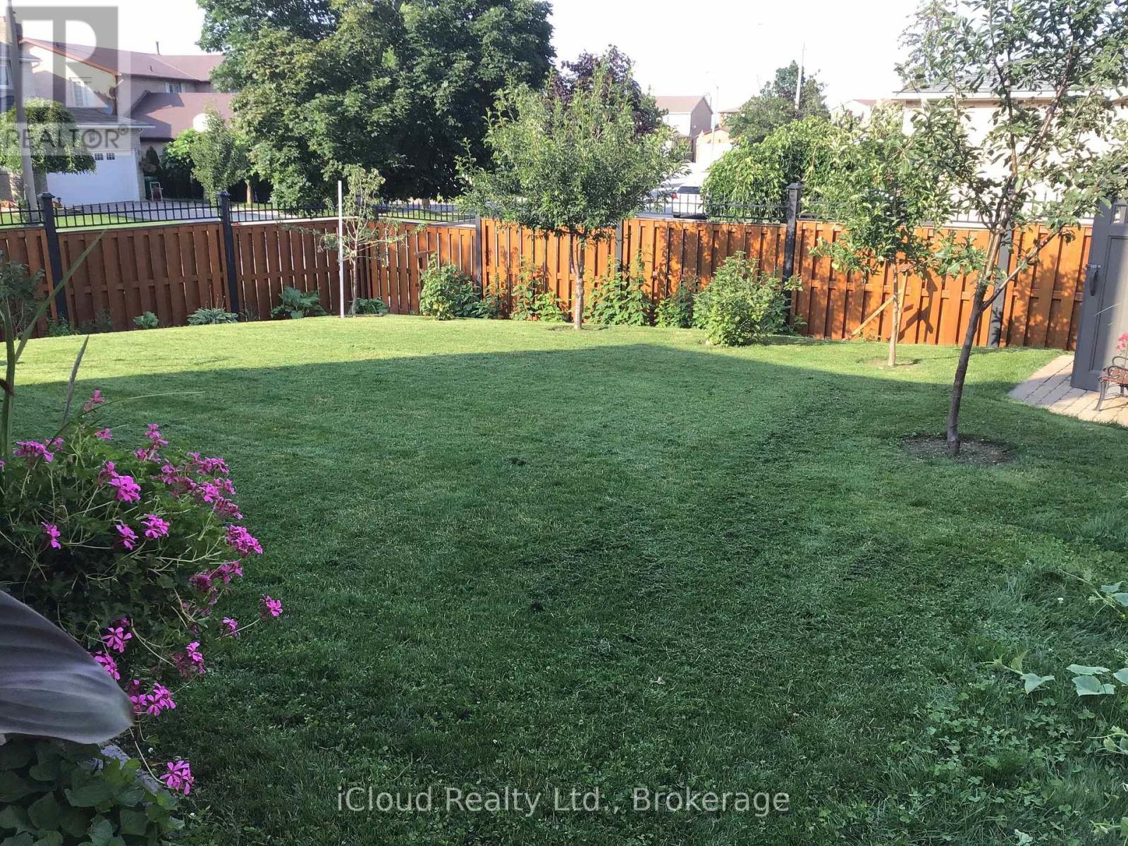 6539 Tripoli Terrace, Mississauga, ON - Outdoor