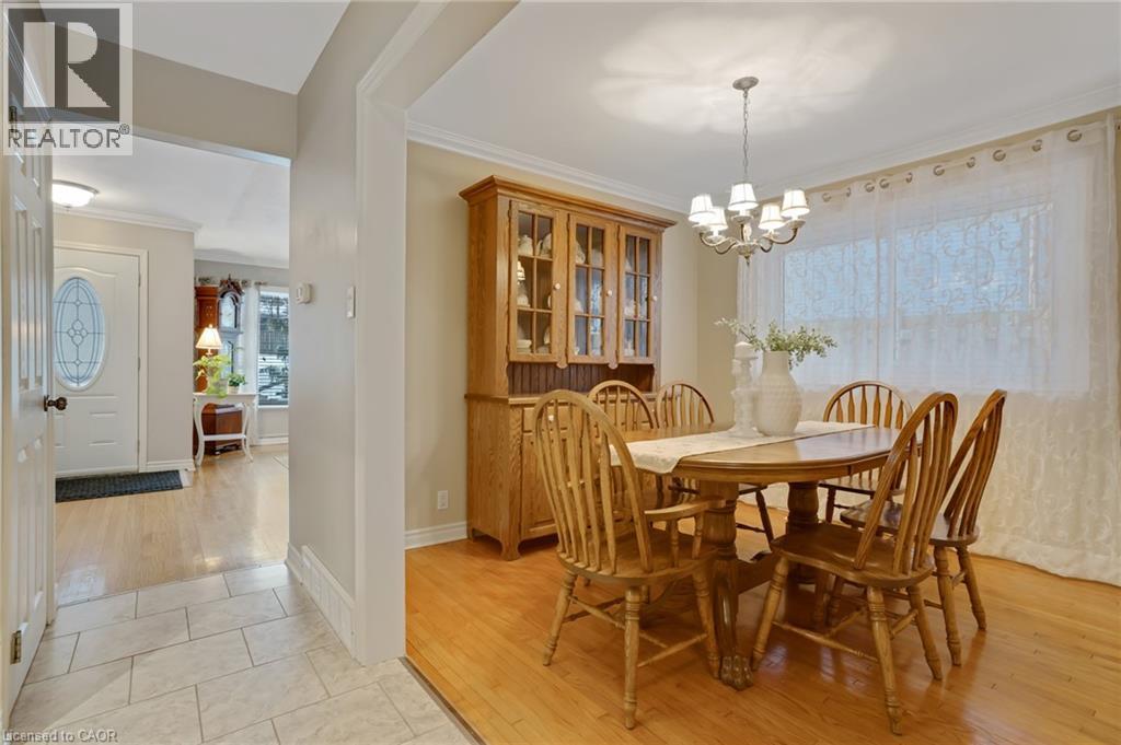 14 Hearth Crescent, Kitchener, ON - Indoor Photo Showing Dining Room