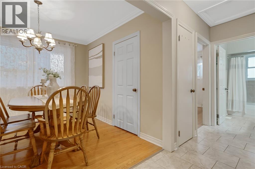 14 Hearth Crescent, Kitchener, ON - Indoor Photo Showing Dining Room