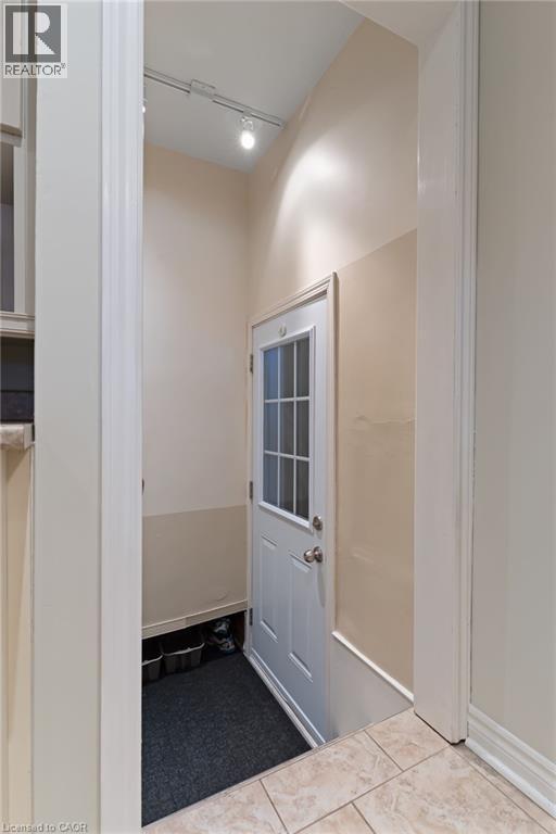 14 Hearth Crescent, Kitchener, ON - Indoor Photo Showing Other Room