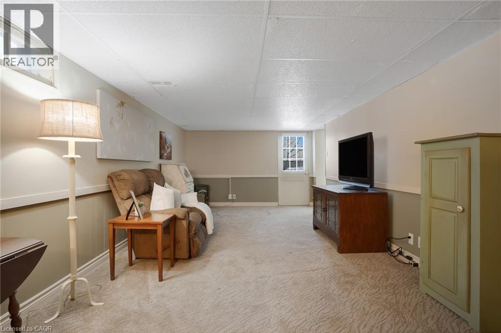 14 Hearth Crescent, Kitchener, ON - Indoor Photo Showing Other Room