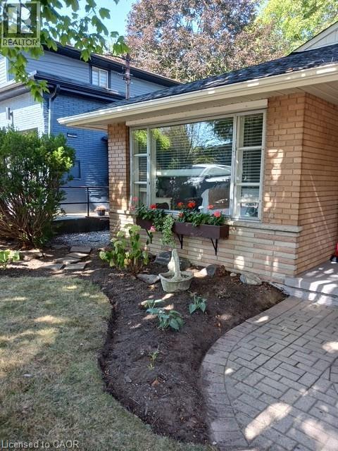 14 Hearth Crescent, Kitchener, ON - Outdoor