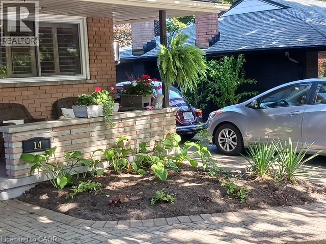 14 Hearth Crescent, Kitchener, ON - Outdoor