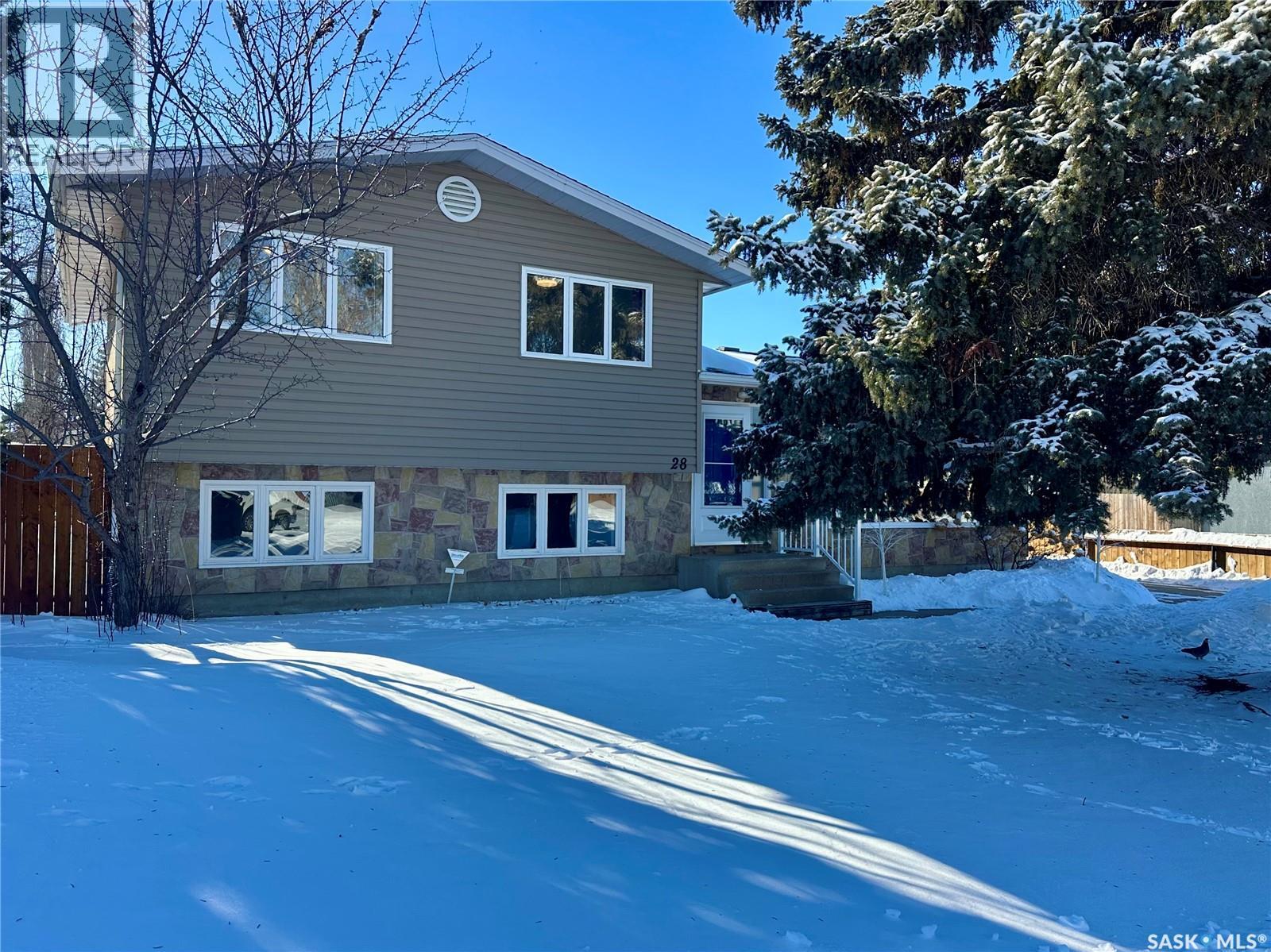 28 Malta Crescent, Saskatoon, SK - Outdoor