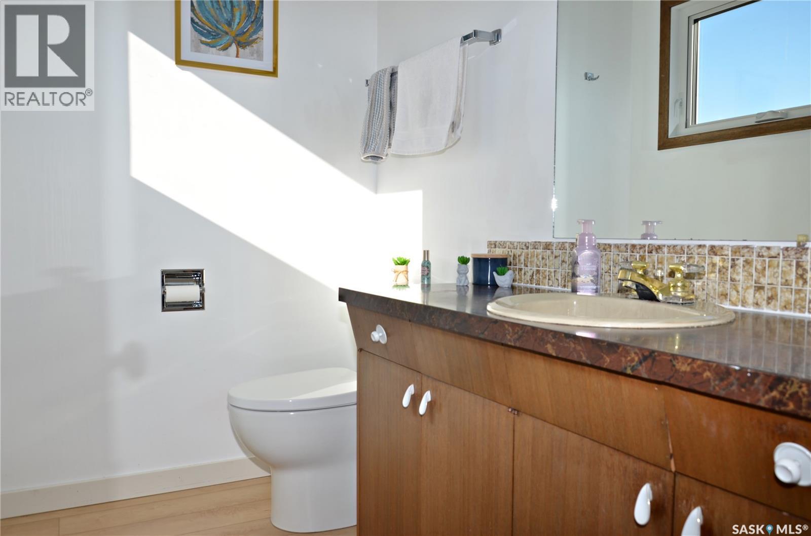 28 Malta Crescent, Saskatoon, SK - Indoor Photo Showing Bathroom