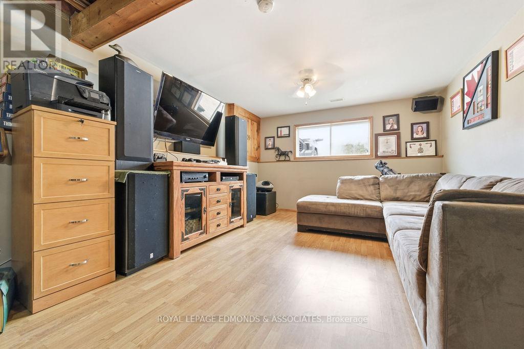 28 Bob Seguin Drive, Laurentian Hills, ON - Indoor