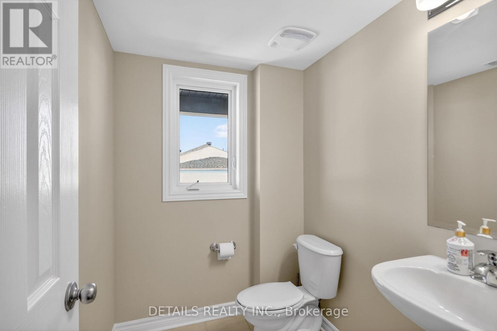 C - 633 Chapman Mills Drive, Ottawa, ON - Indoor Photo Showing Bathroom