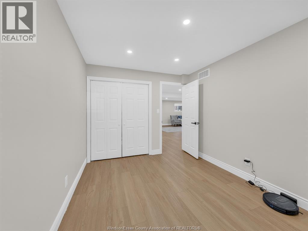 433 Rosewood, Lakeshore, ON - Indoor Photo Showing Other Room
