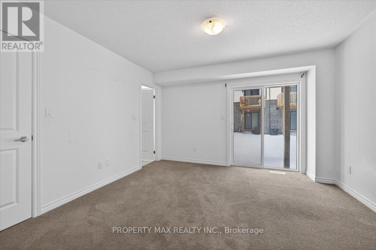 775 Chinook Path, Oshawa, ON - Indoor Photo Showing Other Room