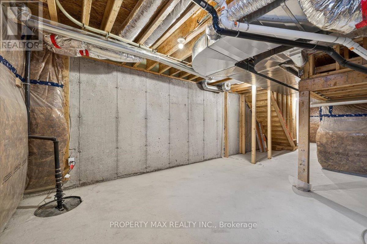 775 Chinook Path, Oshawa, ON - Indoor Photo Showing Basement