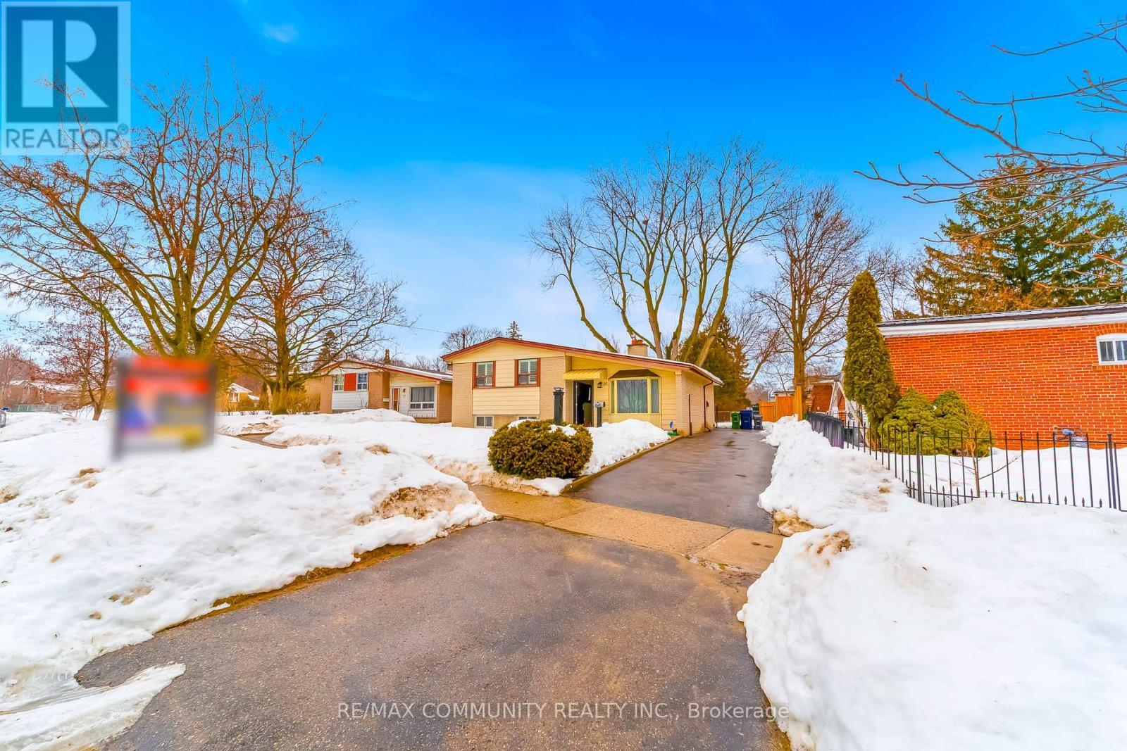 15 Ben Stanton Boulevard, Toronto, ON - Outdoor