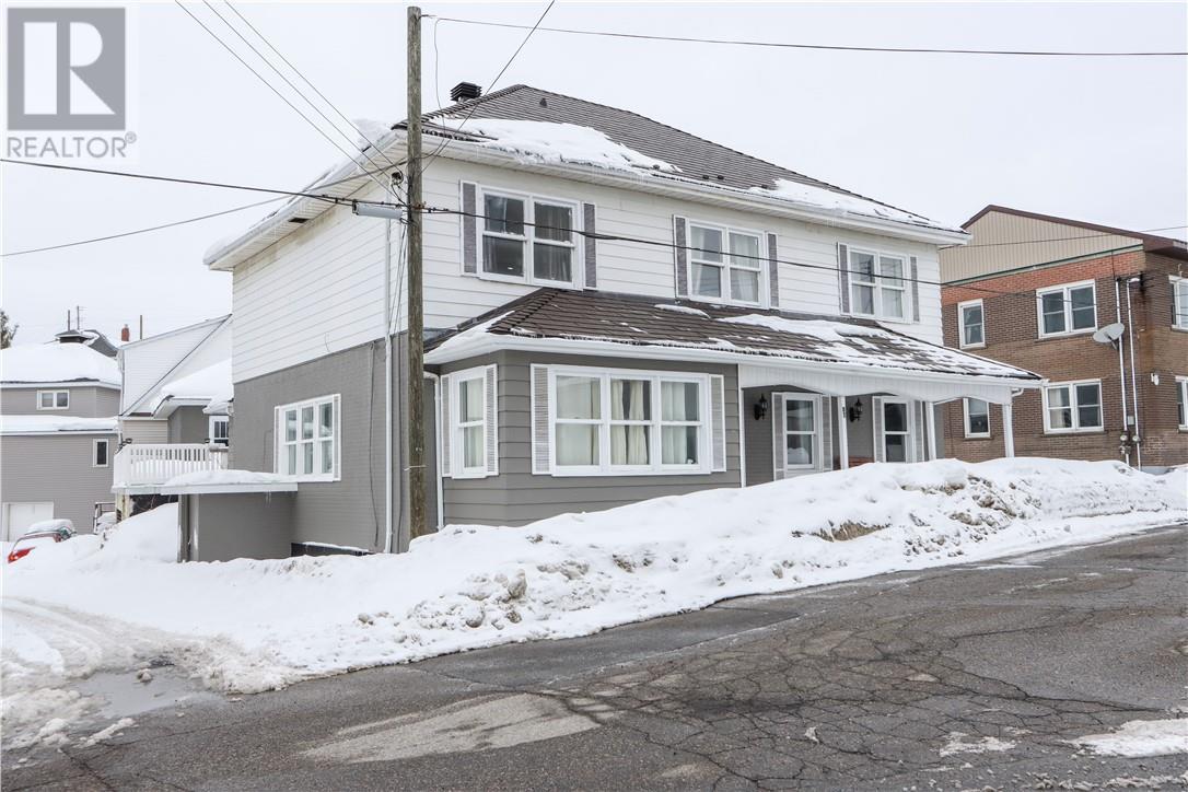 14 Domenico Street, Copper Cliff, ON - Outdoor