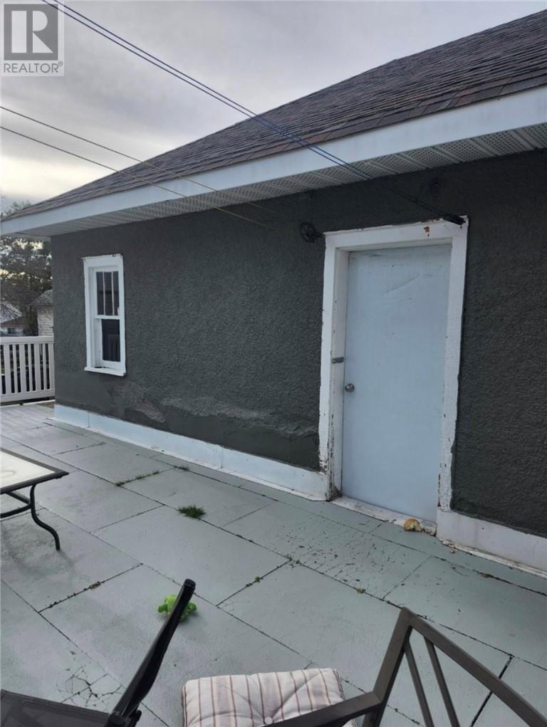 14 Domenico Street, Copper Cliff, ON - Outdoor