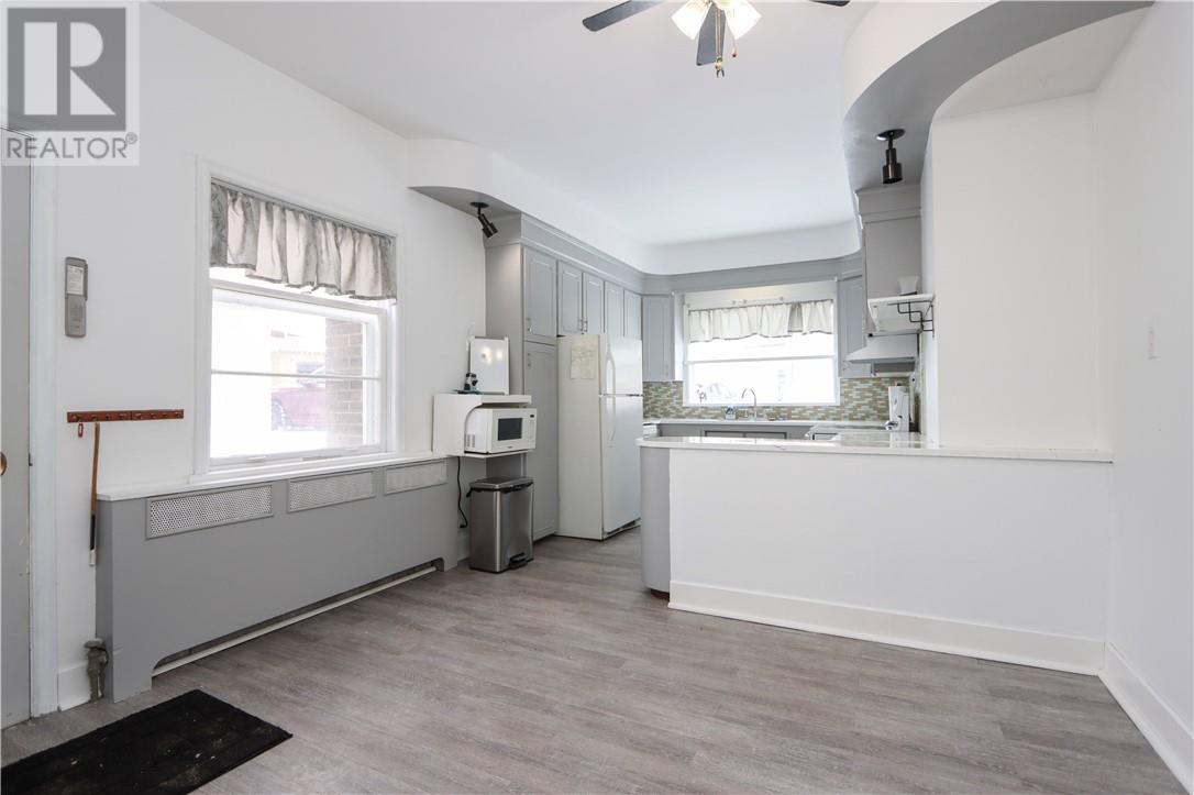 14 Domenico Street, Copper Cliff, ON - Indoor Photo Showing Kitchen