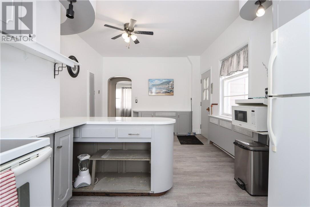 14 Domenico Street, Copper Cliff, ON - Indoor