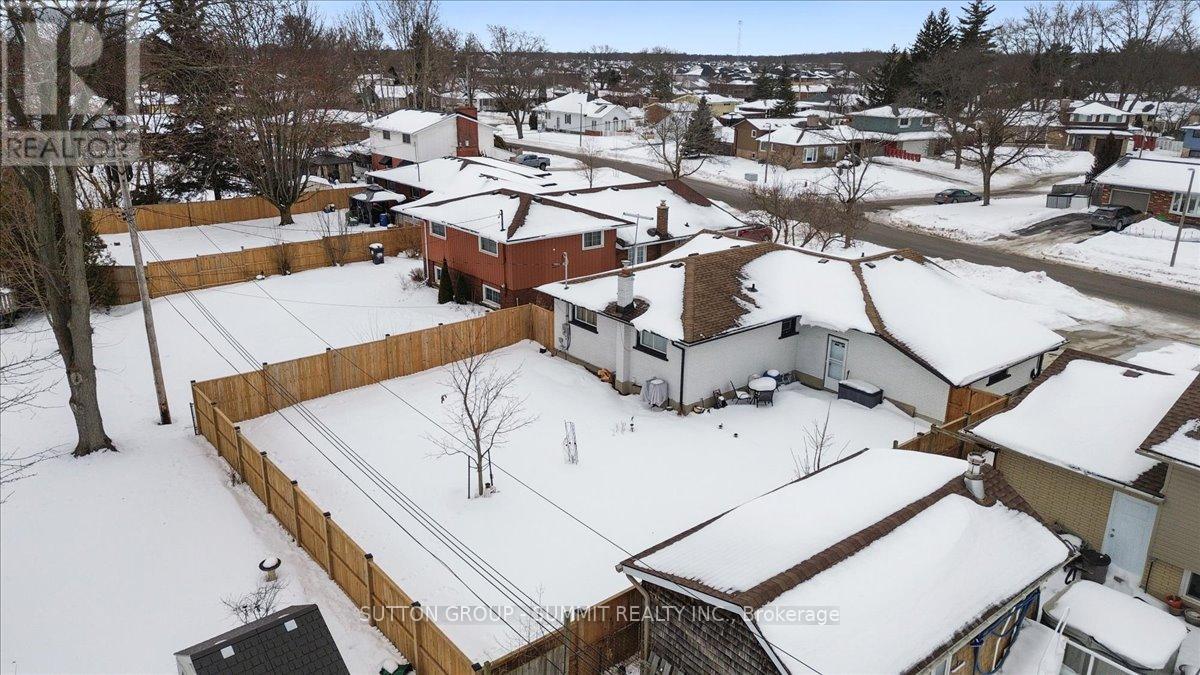 22 Oak Street, Welland, ON - Outdoor