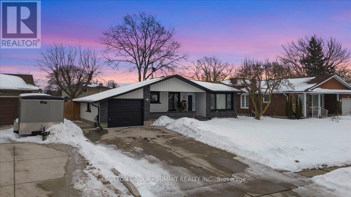 22 Oak Street, Welland, ON - Outdoor With Facade