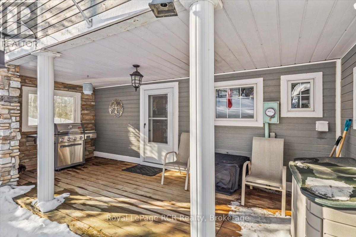 119 Kingston Drive, West Grey, ON - Outdoor With Exterior