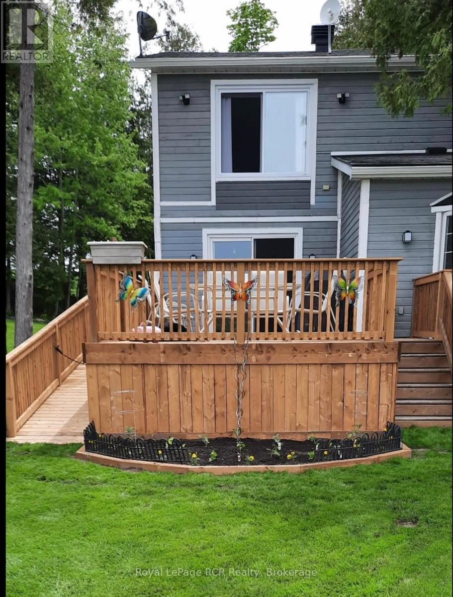 119 Kingston Drive, West Grey, ON - Outdoor With Deck Patio Veranda With Exterior