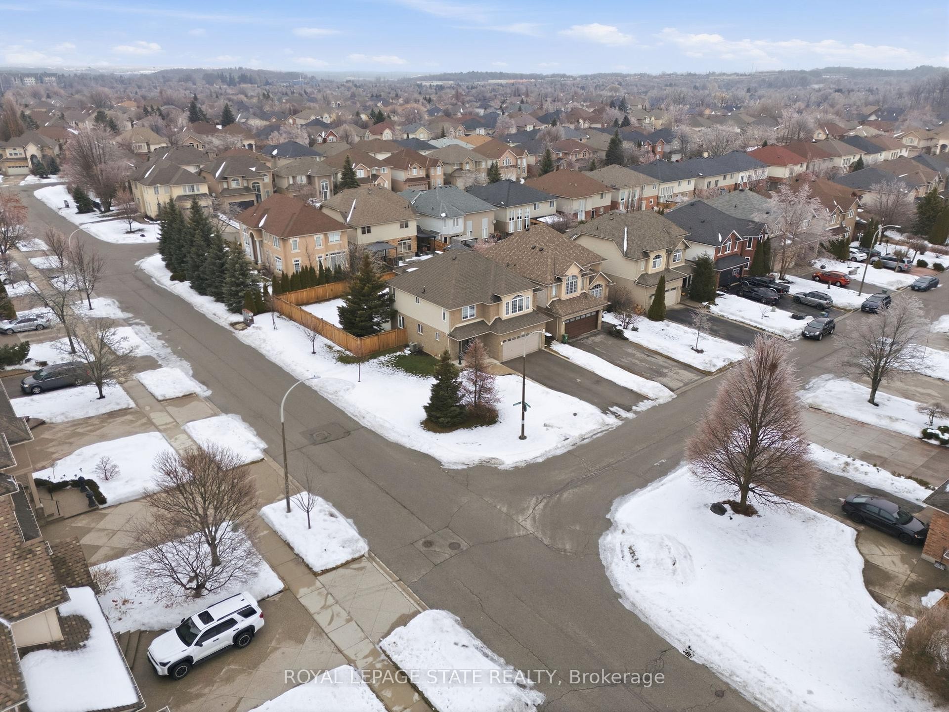 3 Holkham Avenue, Hamilton, ON - Outdoor With View