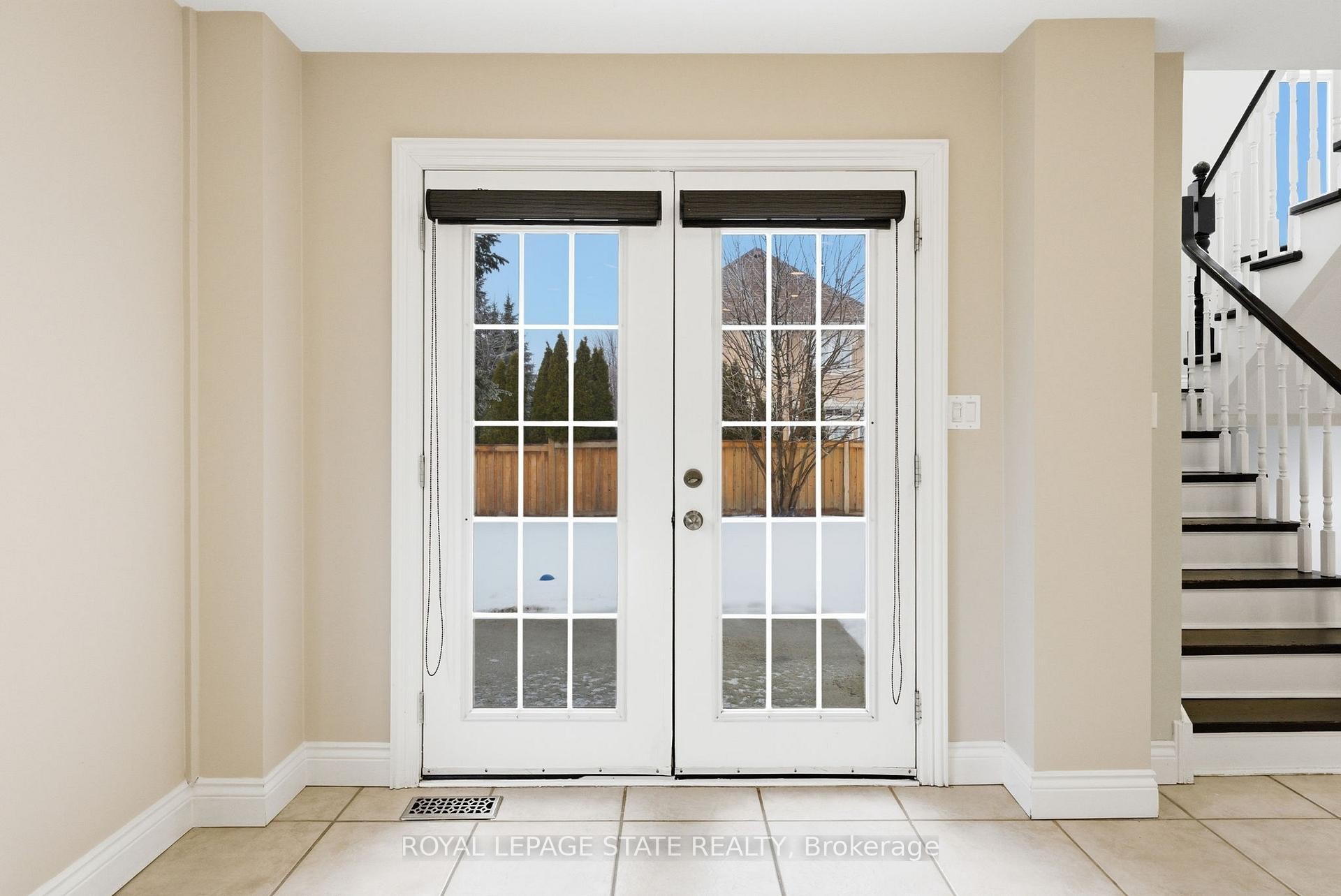 3 Holkham Avenue, Hamilton, ON - Indoor Photo Showing Other Room