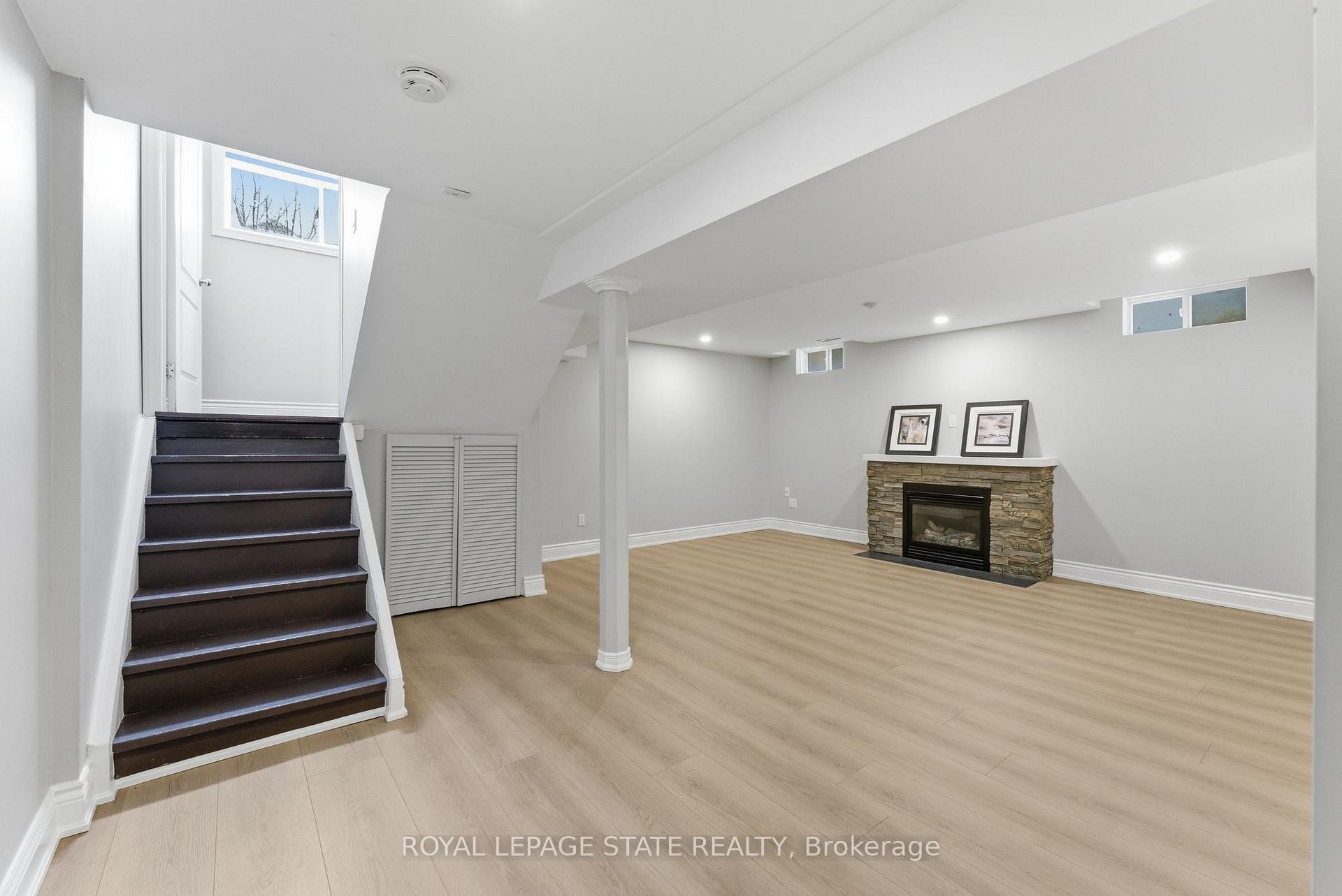 3 Holkham Avenue, Hamilton, ON - Indoor With Fireplace