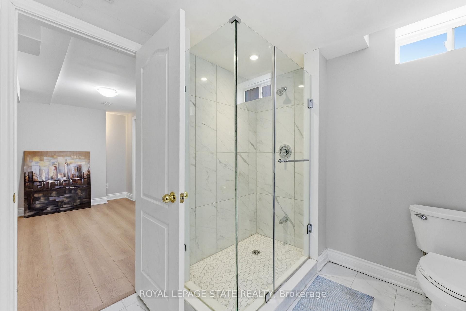 3 Holkham Avenue, Hamilton, ON - Indoor Photo Showing Bathroom