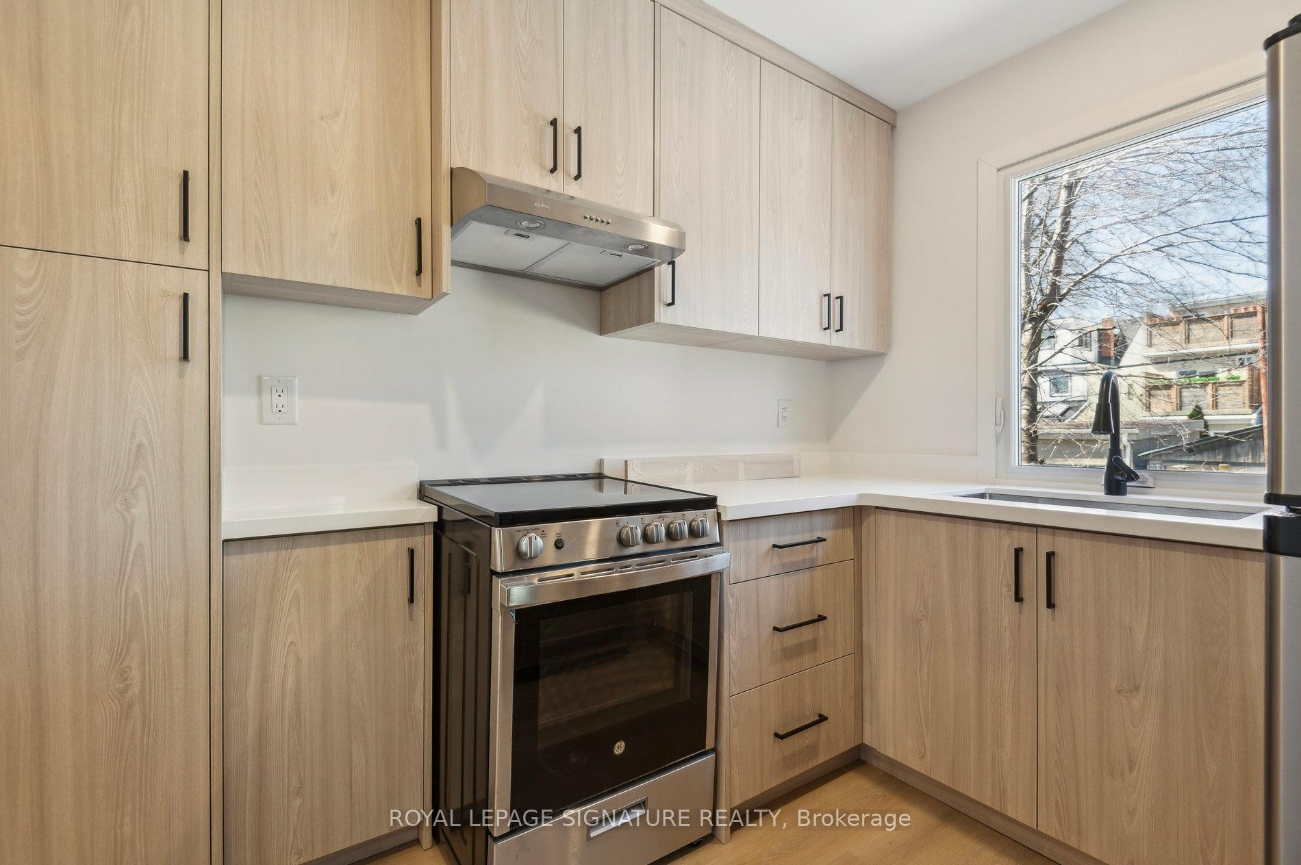 176 Gillard Avenue, Toronto, ON