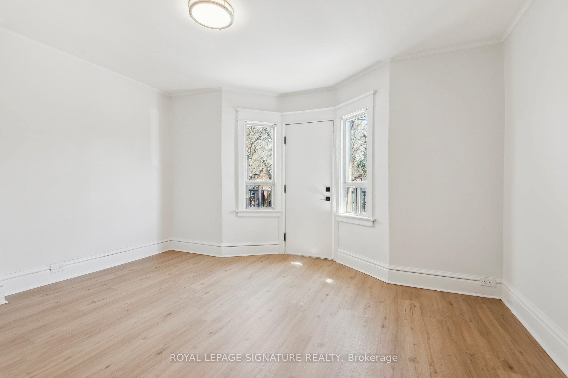 176 Gillard Avenue, Toronto, ON