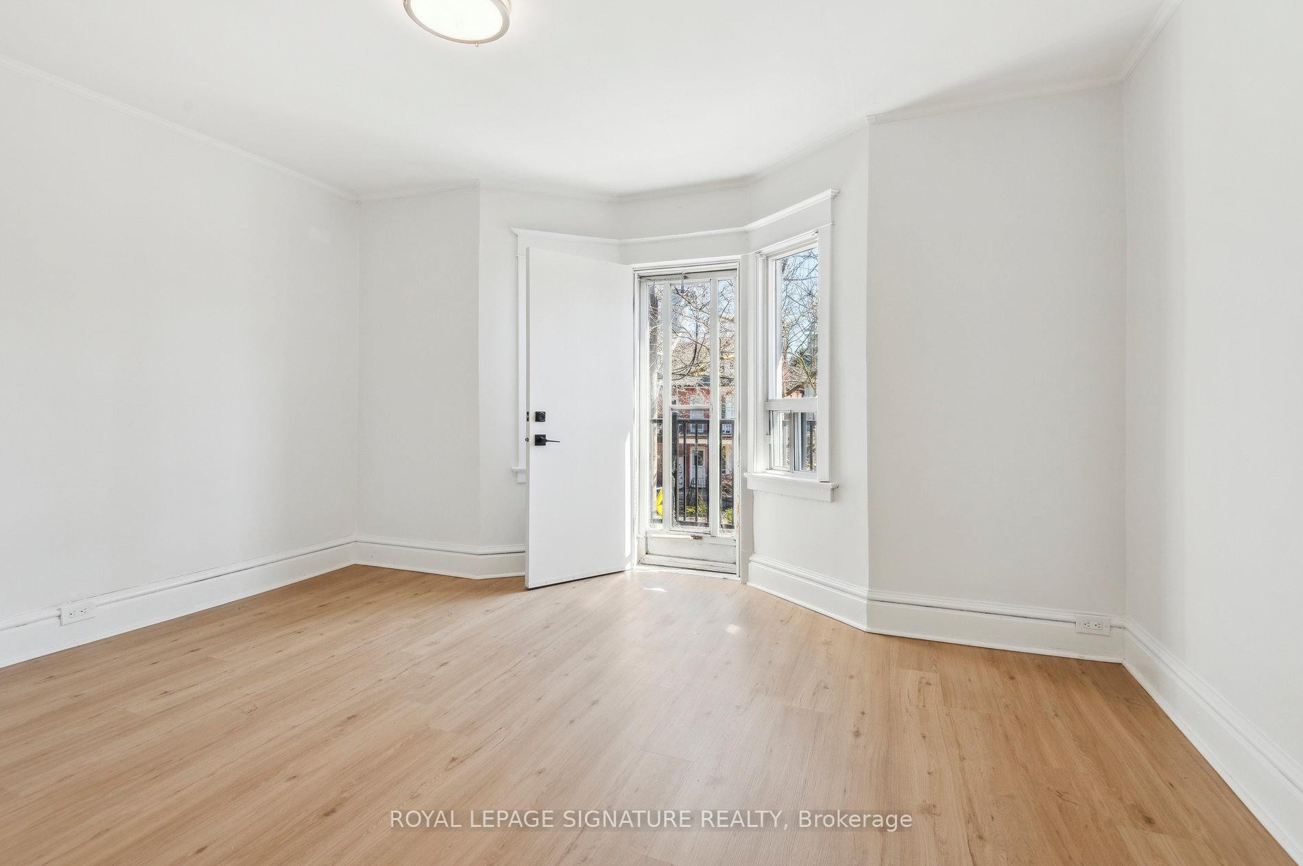 176 Gillard Avenue, Toronto, ON