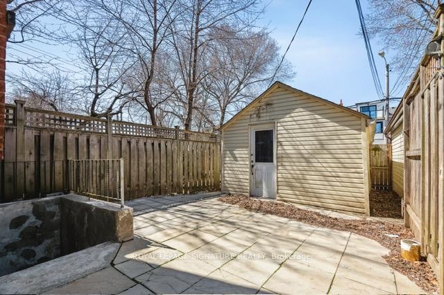 176 Gillard Avenue, Toronto, ON