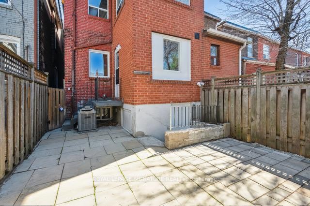176 Gillard Avenue, Toronto, ON