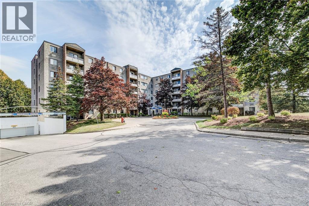 Front of Building - 93 Westwood Road Unit# 206, Guelph, ON - Outdoor