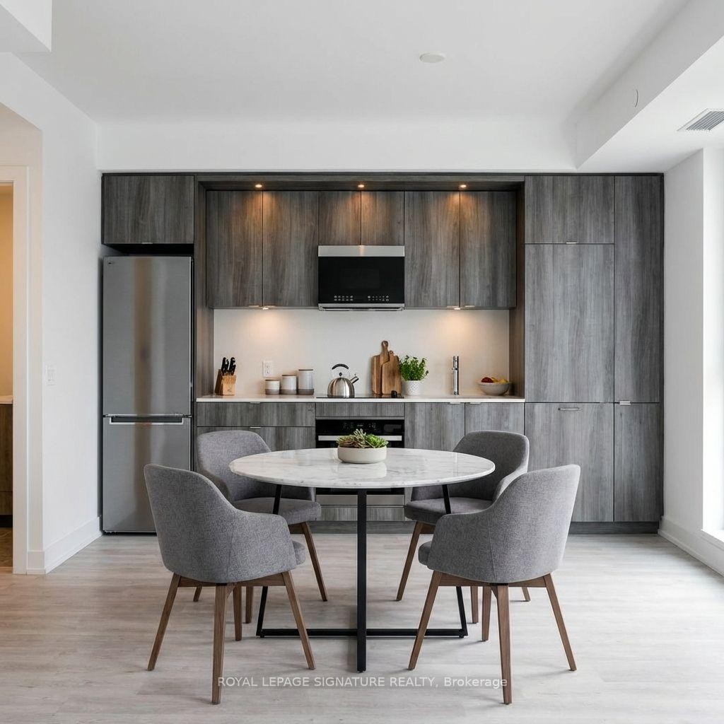 219-25 Cordova Avenue, Toronto, ON - Indoor