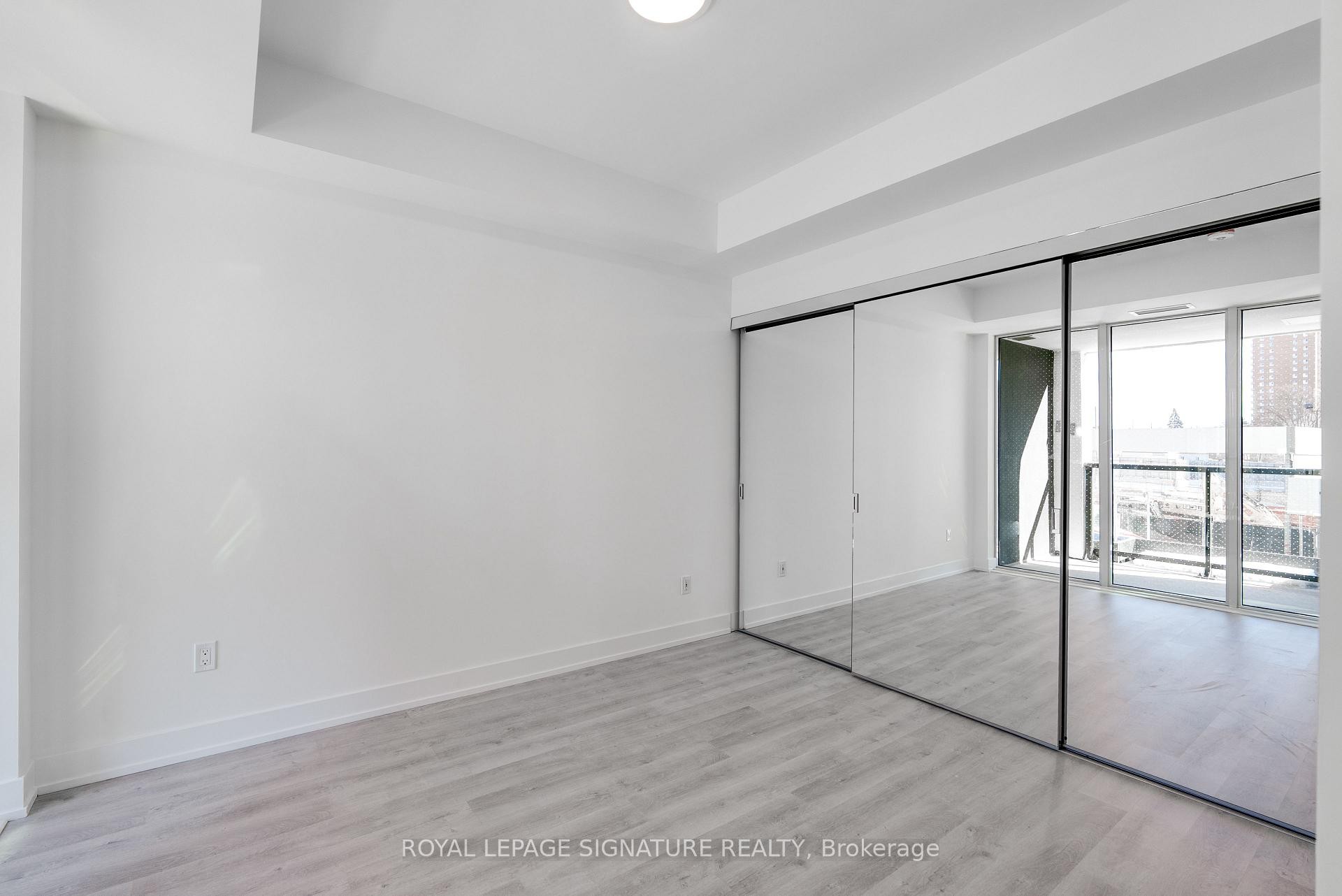 219-25 Cordova Avenue, Toronto, ON - Indoor Photo Showing Other Room