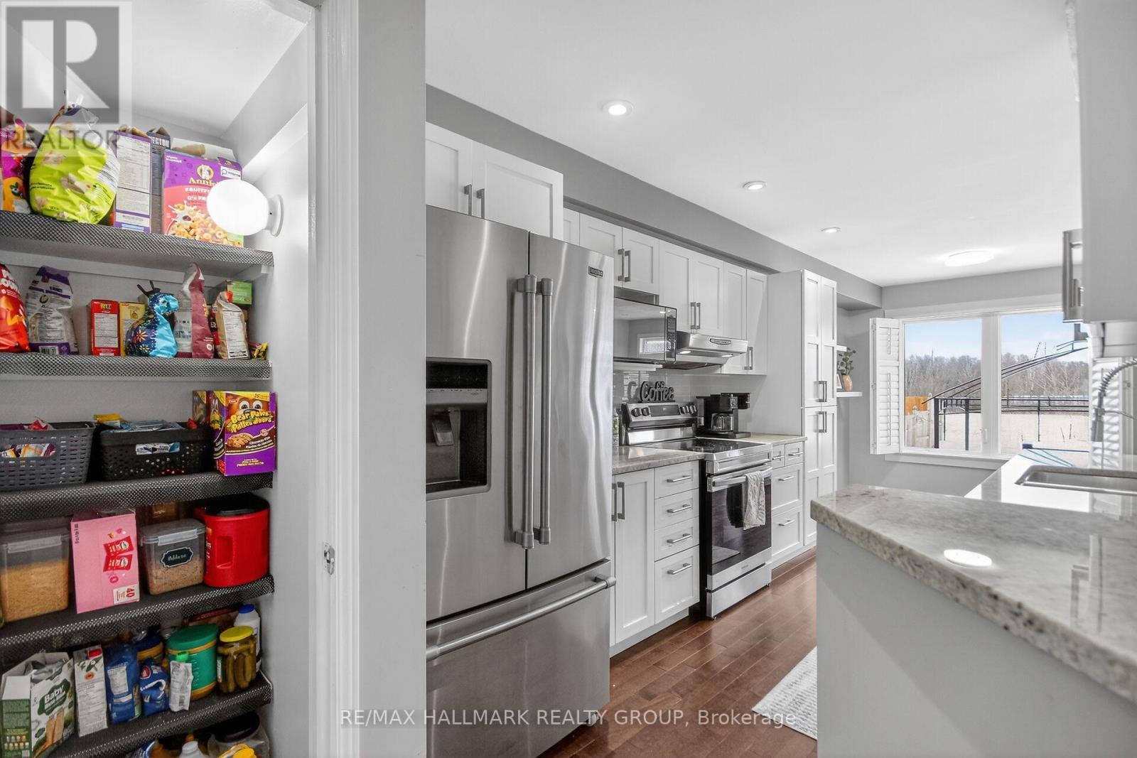 164 Trail Side Circle, Ottawa, ON - Indoor Photo Showing Kitchen