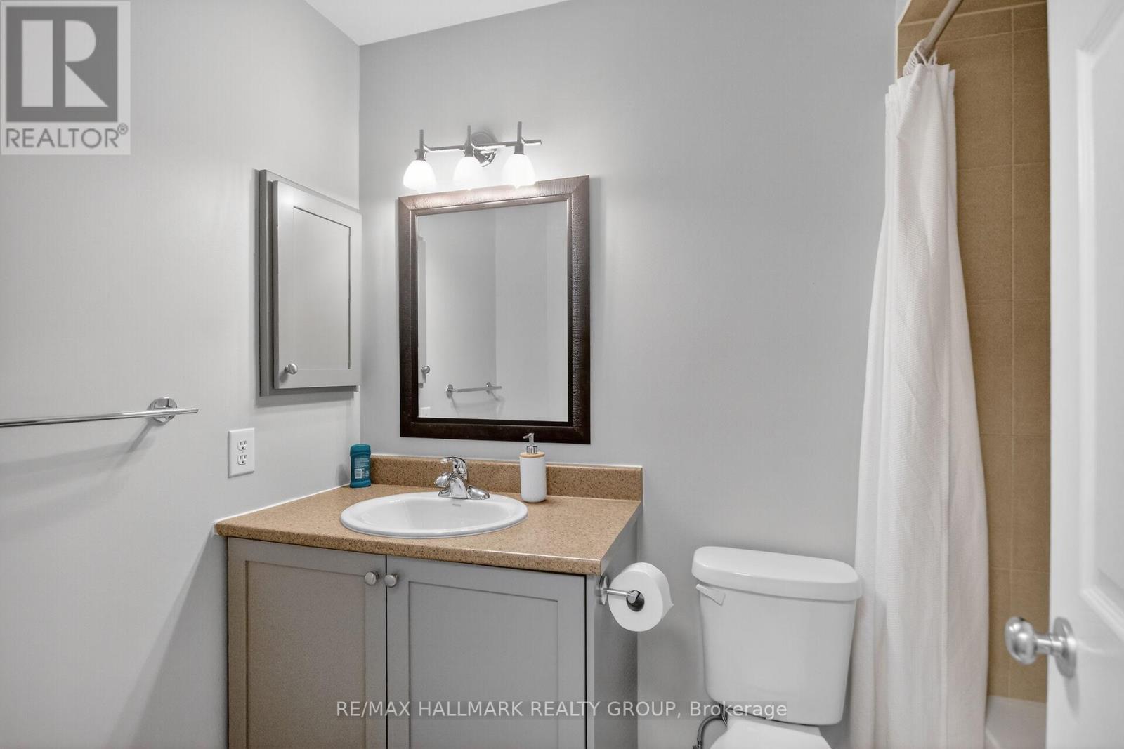 164 Trail Side Circle, Ottawa, ON - Indoor Photo Showing Bathroom