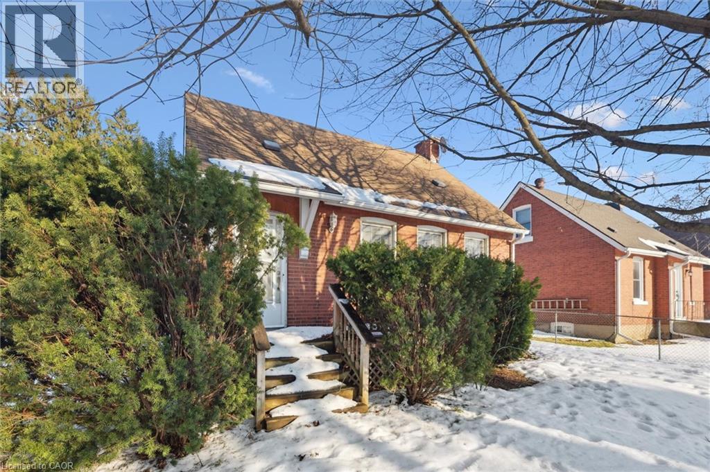 81 Harvey Lane, Cambridge, ON - Outdoor