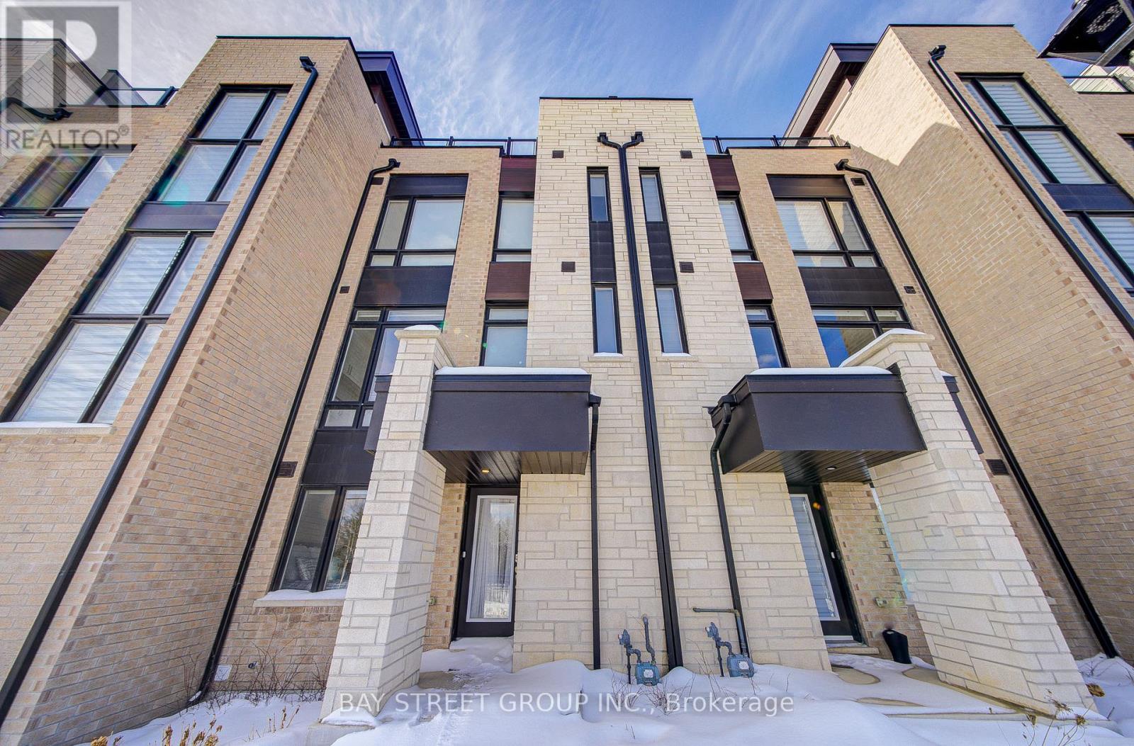 51 Credit Lane, Richmond Hill, ON - Outdoor