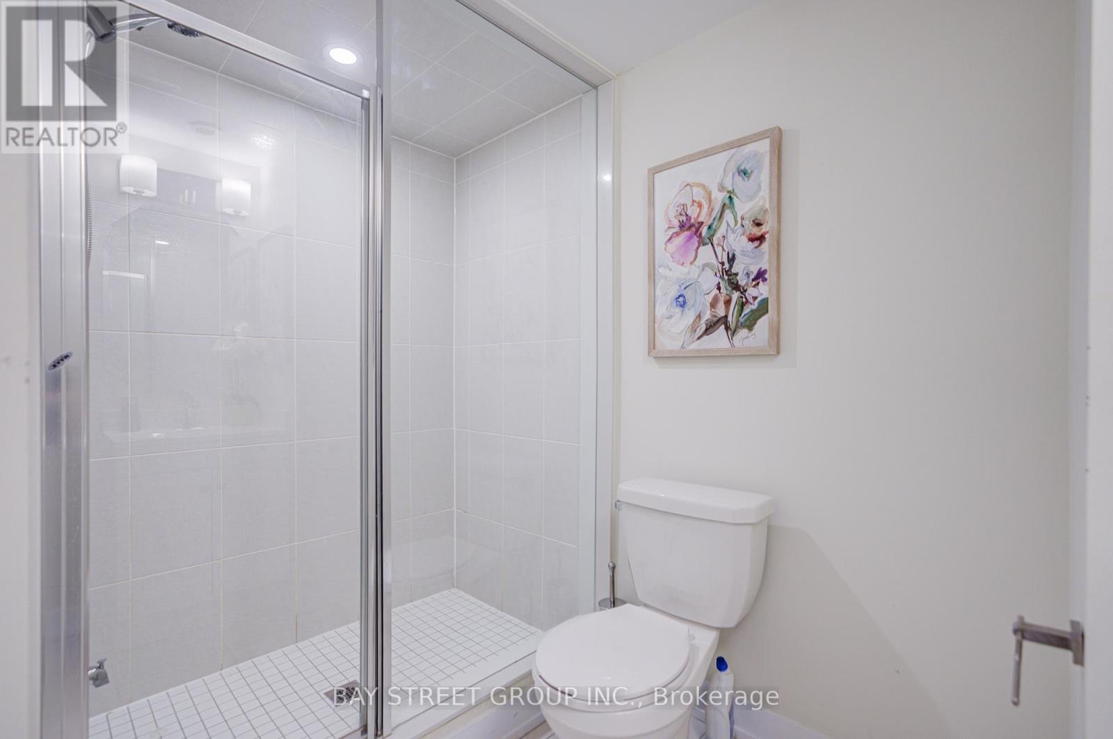 51 Credit Lane, Richmond Hill, ON - Indoor Photo Showing Bathroom