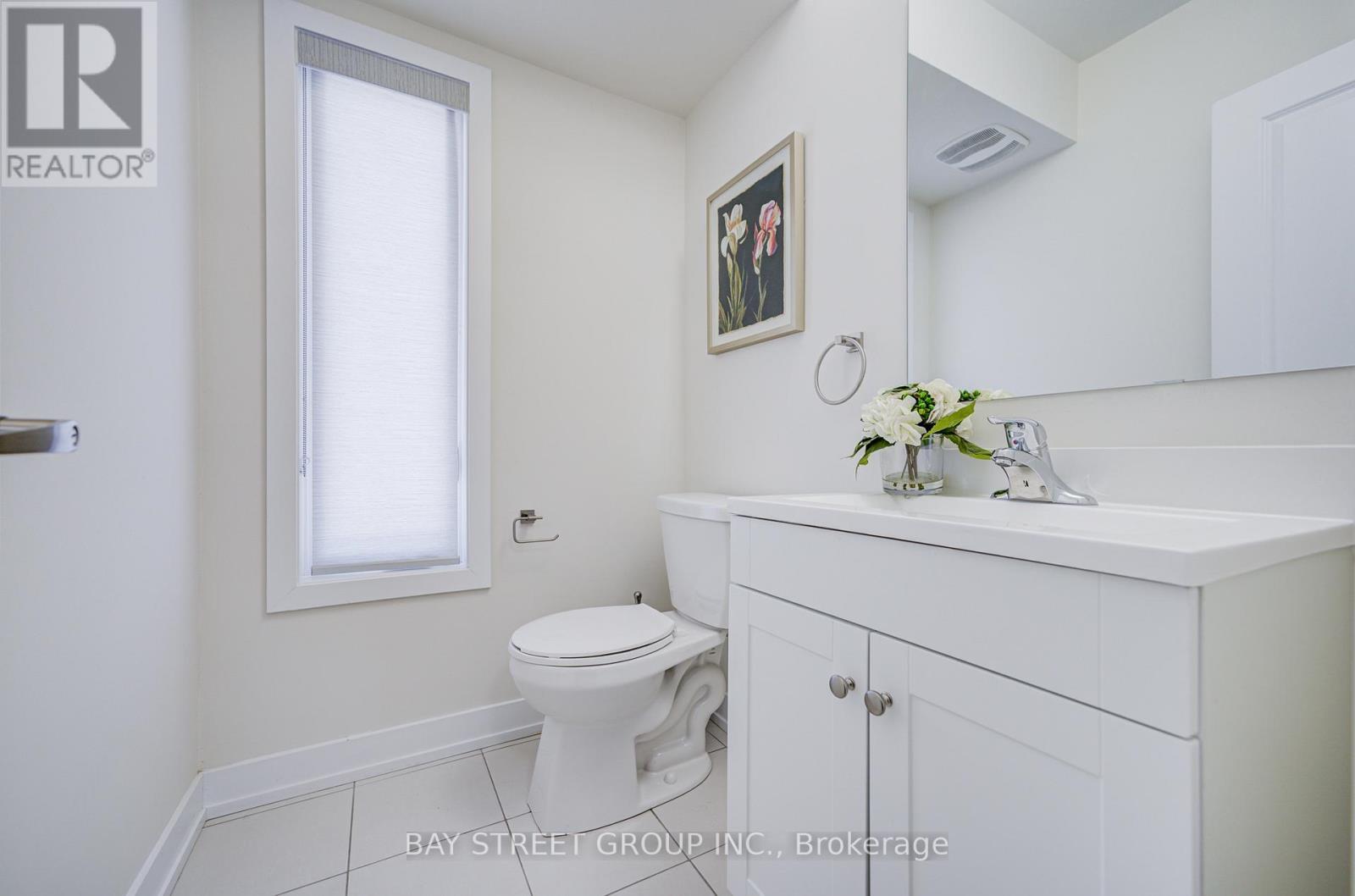 51 Credit Lane, Richmond Hill, ON - Indoor Photo Showing Bathroom