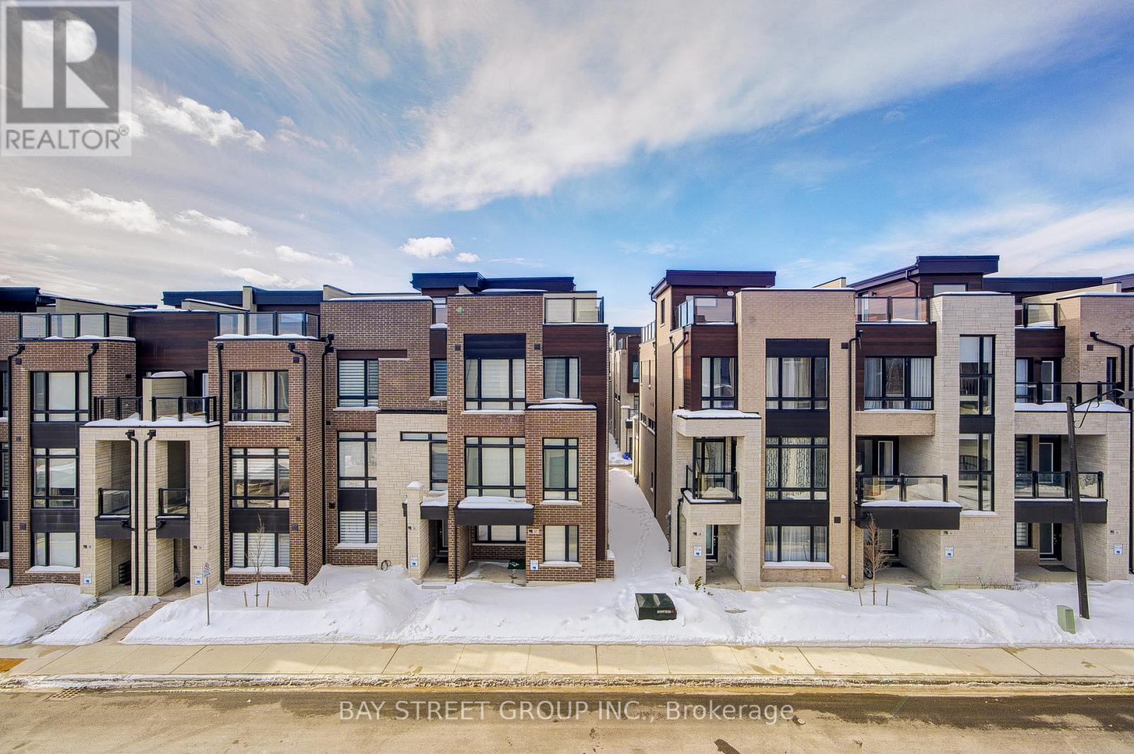 51 Credit Lane, Richmond Hill, ON - Outdoor With Facade