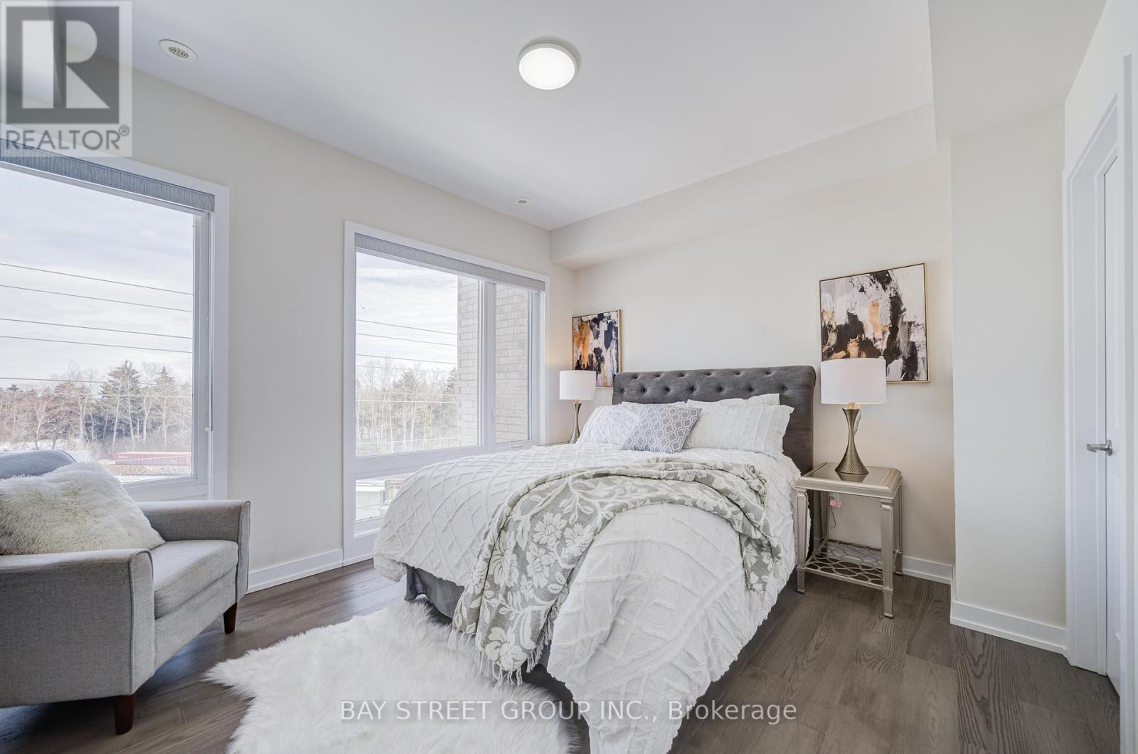 51 Credit Lane, Richmond Hill, ON - Indoor Photo Showing Bedroom